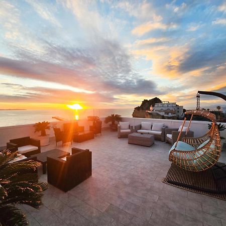 Naro Suites And Rooms Баколі Екстер'єр фото