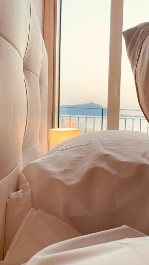 Naro Suites And Rooms Баколі Екстер'єр фото