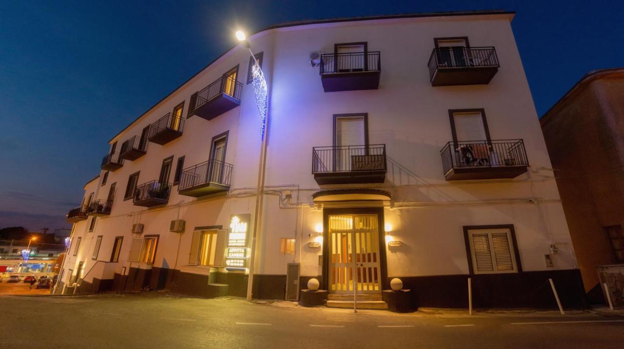 Naro Suites And Rooms Баколі Екстер'єр фото