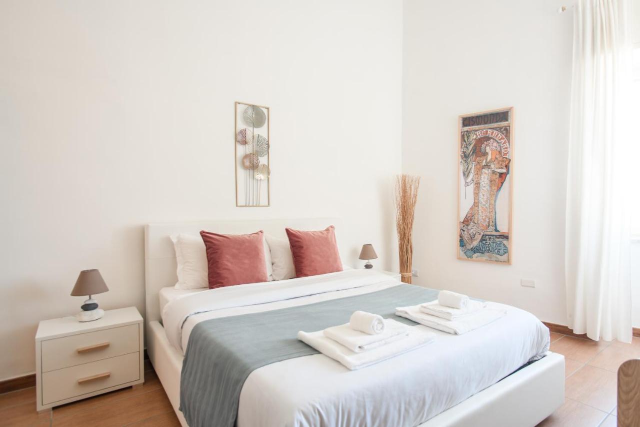 Naro Suites And Rooms Баколі Екстер'єр фото