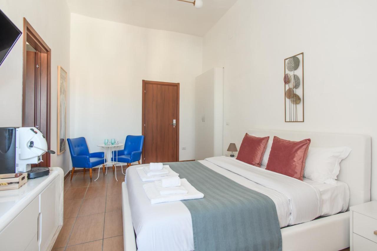 Naro Suites And Rooms Баколі Екстер'єр фото
