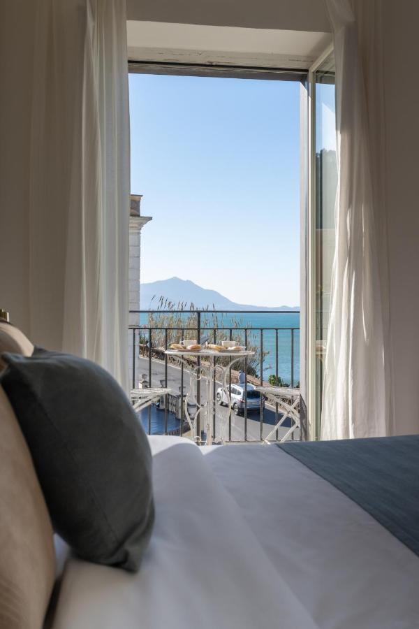 Naro Suites And Rooms Баколі Екстер'єр фото