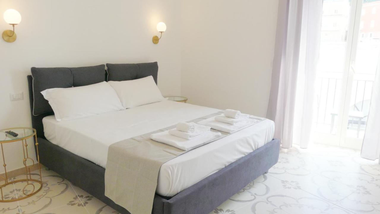 Naro Suites And Rooms Баколі Екстер'єр фото